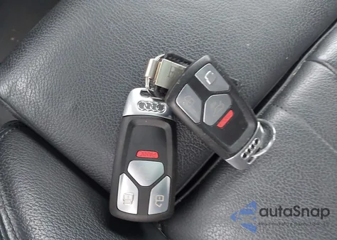 2020 Audi Q5 Premium 45 Tfsi Quattro S Tronic from USA, damaged, VIN WA1ANAFY4L2074498